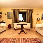 Su Lithu فندق Bitti