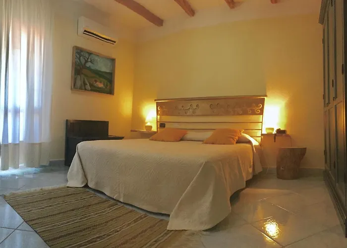 Su Lithu Hotel Bitti