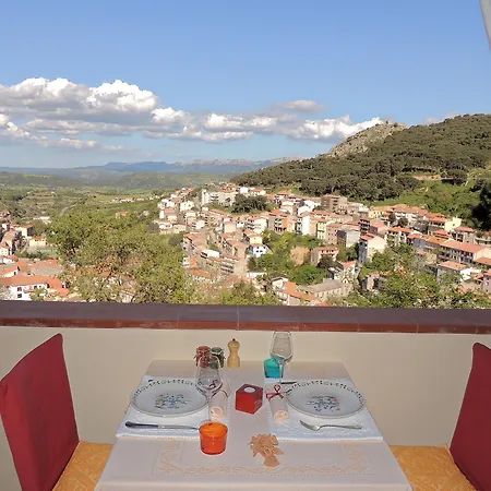 Su Lithu Szálloda