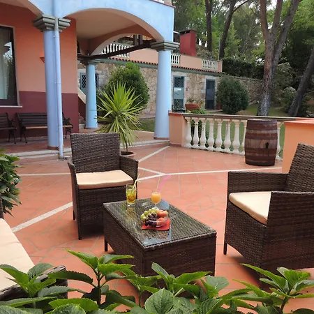 Su Lithu Hotel Bitti